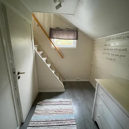 Holiday home Drengstua